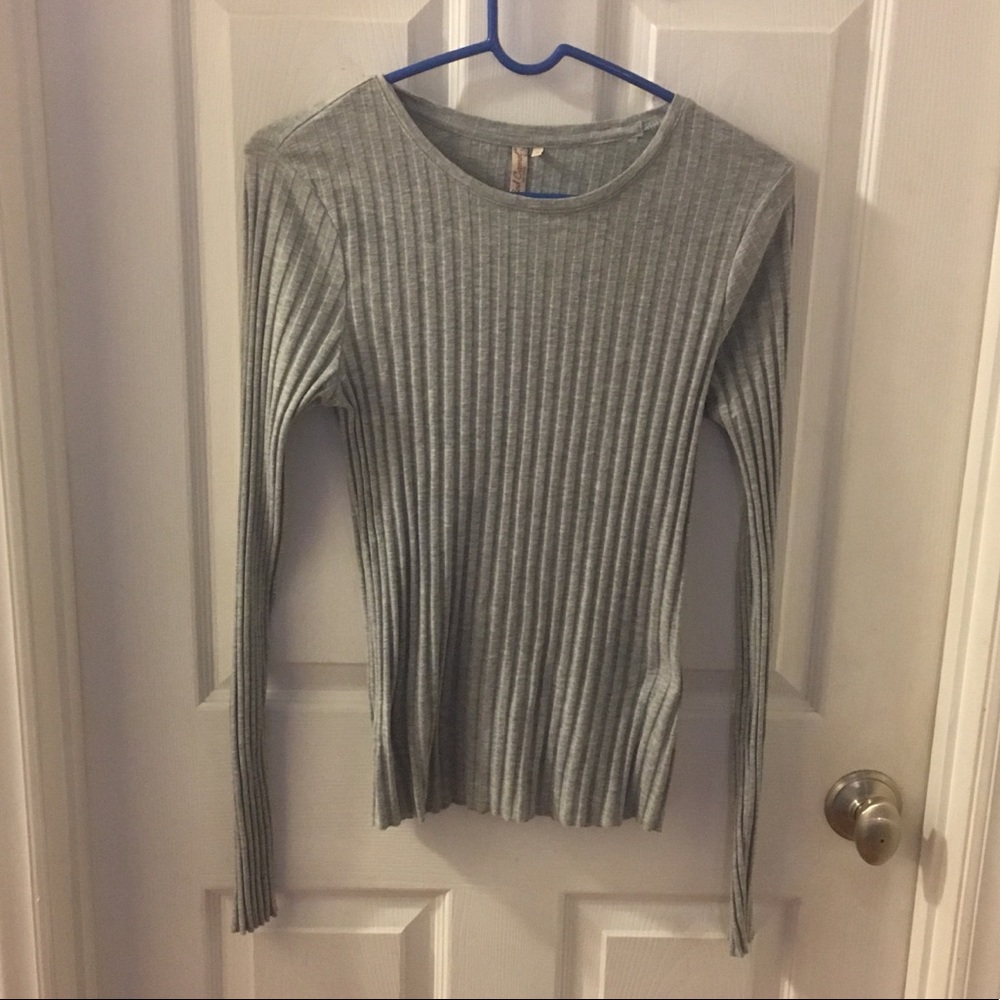 Cute gray sweater